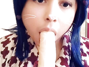 Sissy trains yo give a blowjob
