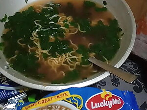 Nag luto si Inday Reyna