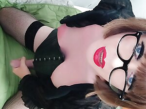 Trans girl cumming on herself