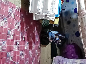 Mag pa lubot daw si Reyna kantotin mo na ako.