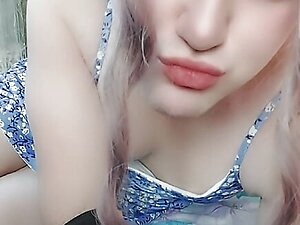 Bootylicious Crossdresser: Shaking My Big, Beautiful Ass in Style!