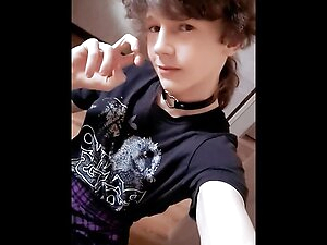 Femboy uses but plug