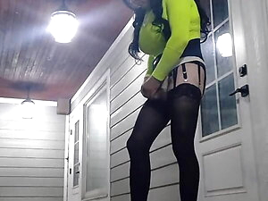 DeeDeeSlut69 in 18" Red Heels