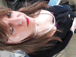 Kiss me or suck me