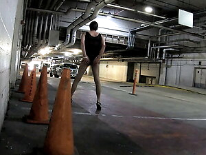 Afternoon Cum in the Garage!