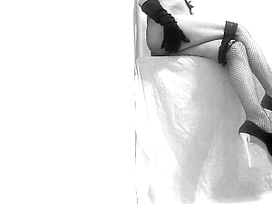Boots and heels for rina