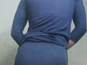 Cd meena dancing