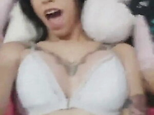 Latina Ts