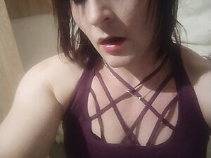 Cute tgirl in short shorts showing off sexy ass