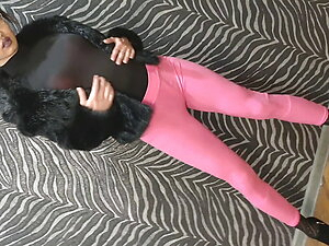 Sissy in sexy pink leggings