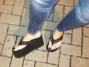 a night stroll without panties in jeans and sexy flip-flops