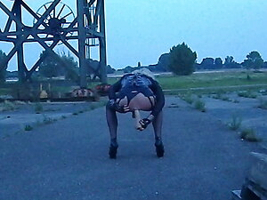 lumina outdoor with dildo