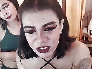 Tranny Samantha Fox Flirting Online